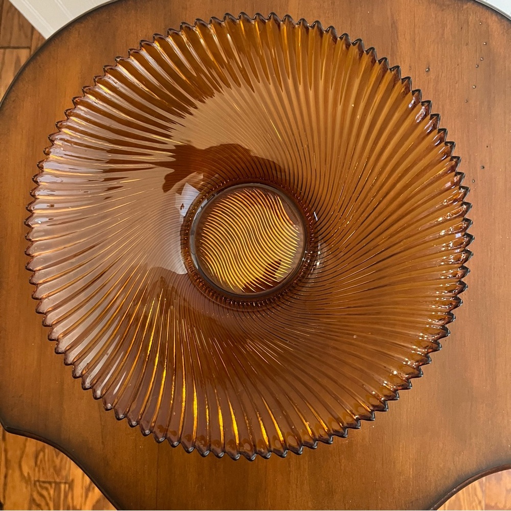 Vintage Amber  1970’s swirl bowl